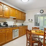 Chung cư studio 75 m² có 1 phòng tắm riêng ở Sao Martinho