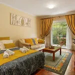 Chung cư studio 75 m² có 1 phòng tắm riêng ở Sao Martinho