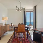 Carlos Apartment
