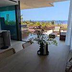 Savoy Residence One Bedroom With Jaccuzzi - Style And Sophistication