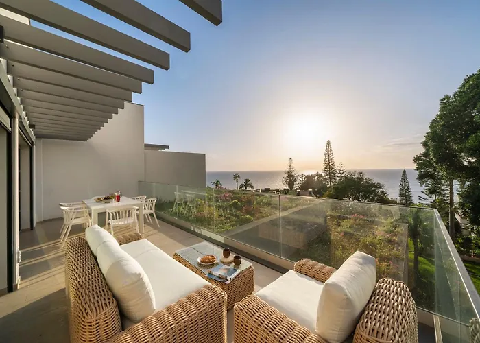 Acqua Residence II By An Island Apart