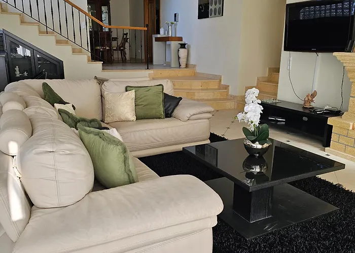 Jose & Idalina House