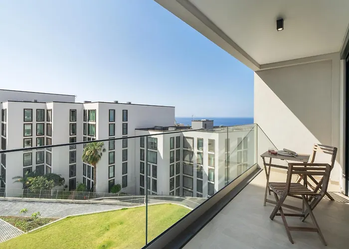 Acqua Residence VI Pool Gym And Charm