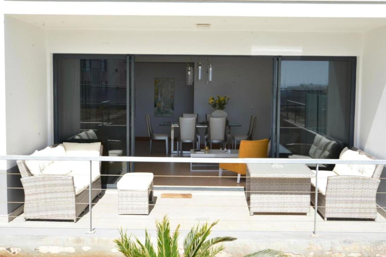 5 Bedrooms In Privileged Area With Ocean View * Funchal (Madeira)