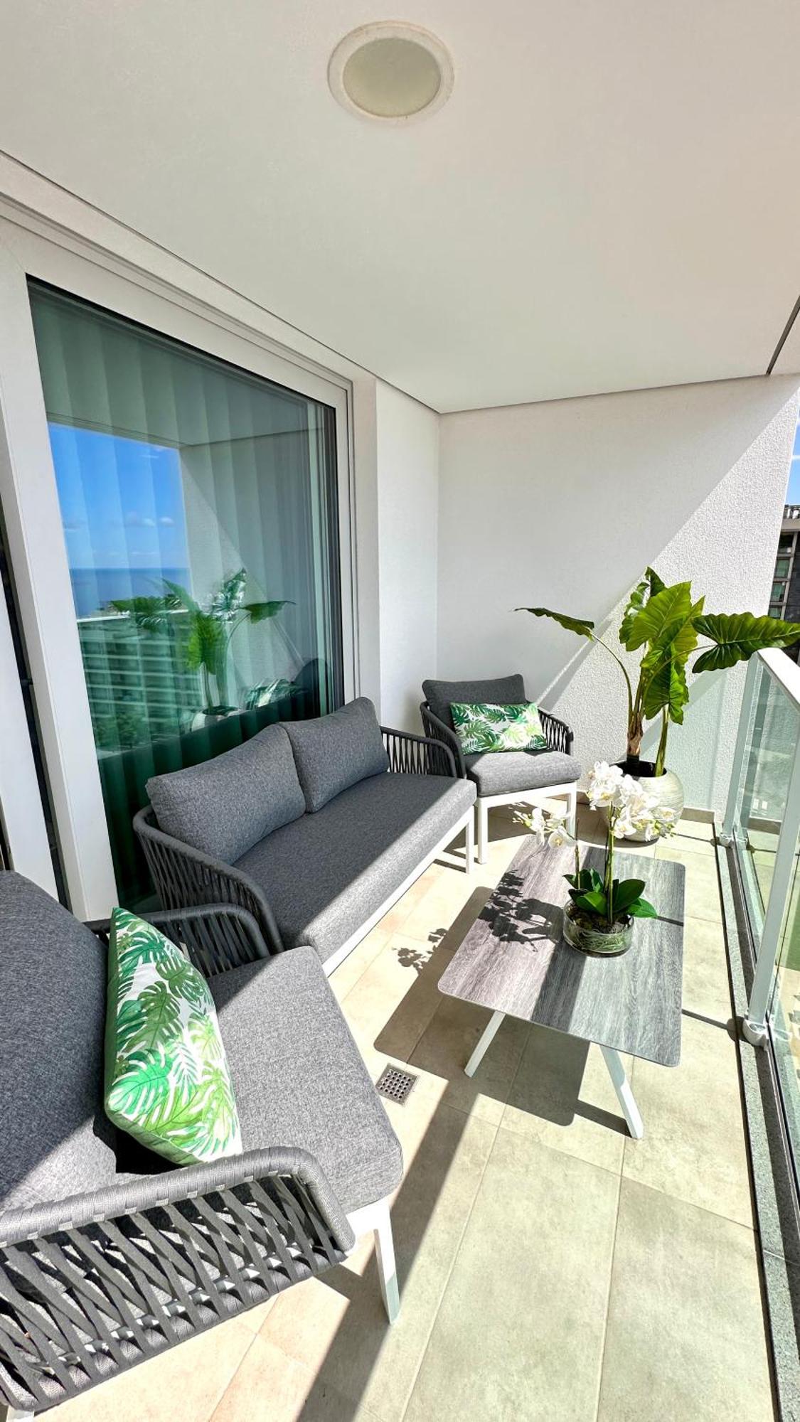 Apartment Getaway To Blue Paradise At Madeira Island