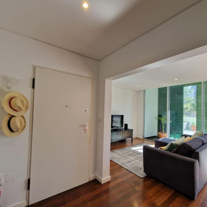 Apartment Upscale, Spacious & Peacefull 3-bedroom Funchal (Madeira)