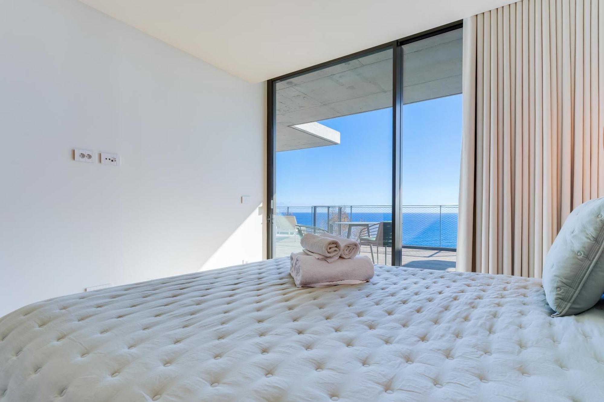 Rjs Savoy Monumentalis By Madeira Funchal (Madeira)