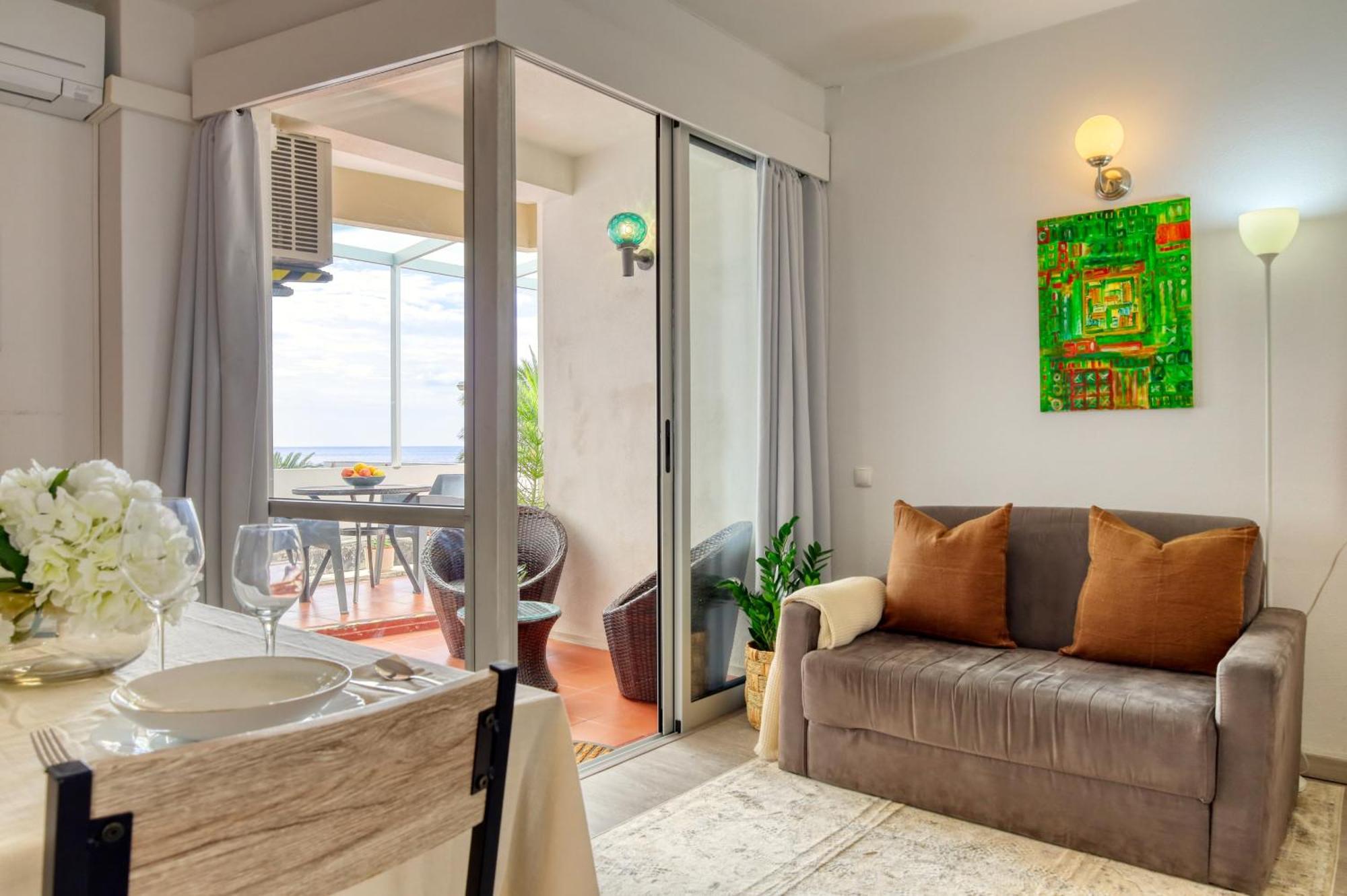 Lido Sunset, A In Madeira Appartement