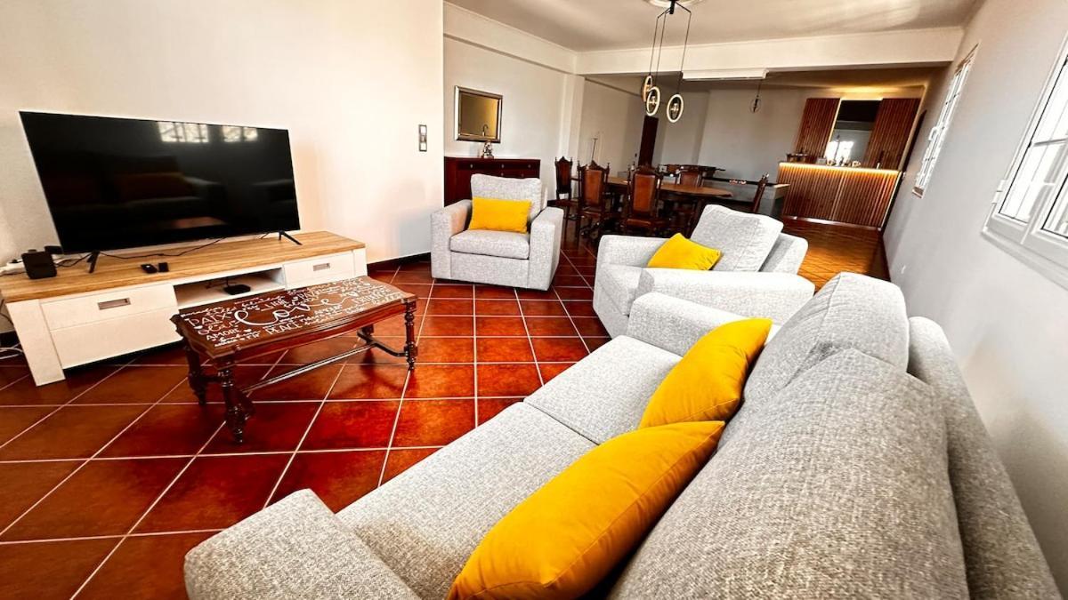 Casa Mollivia - Breath Taking Views Over Casa de férias Funchal (Madeira)