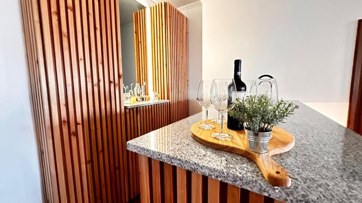 Casa Mollivia - Breath Taking Views Over Funchal (Madeira)