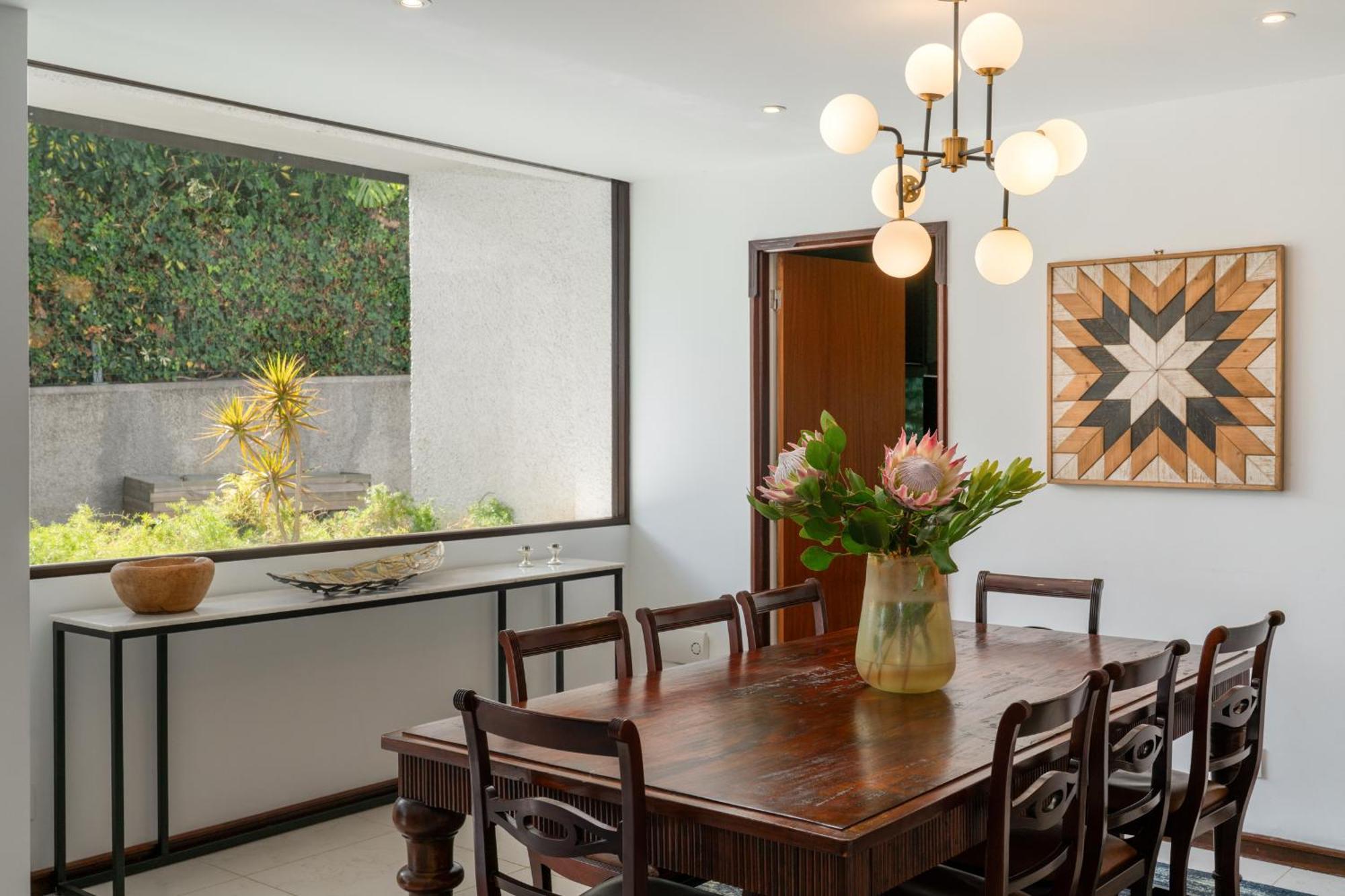 Charming Villa, Spacious, Beautiful Views! Funchal (Madeira)