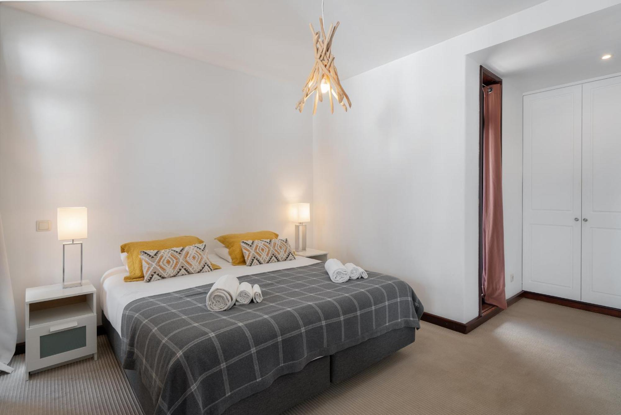 Villa Charming Villa, Spacious, Beautiful Views! *