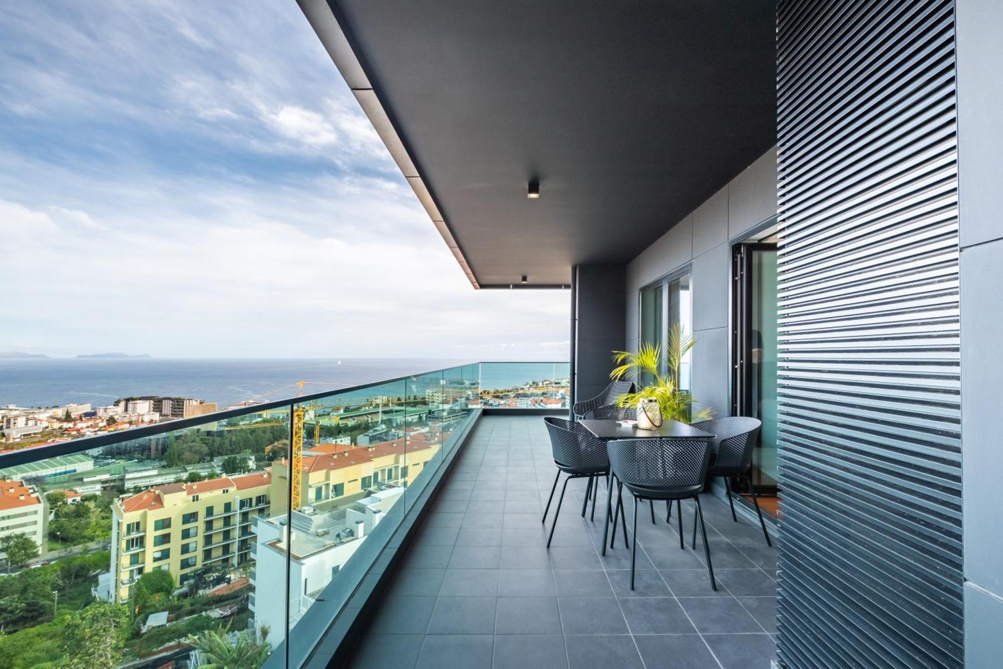 Panoramic Bay And Sea Views - Luxury 3-bed Flat Apartamento Funchal (Madeira)