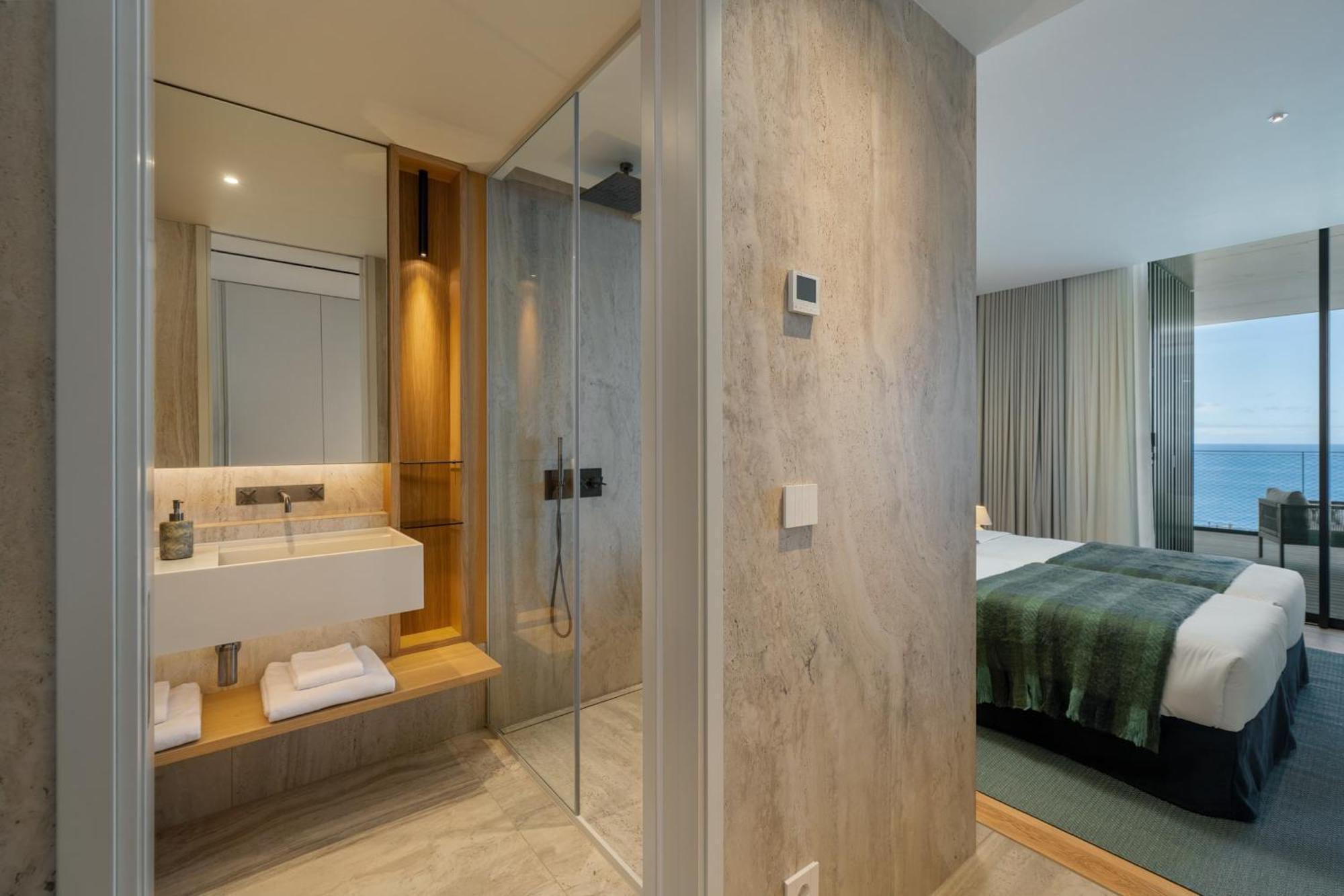 Savoy Monumentalis V A Retreat In An Icon Of Luxury Apartment *