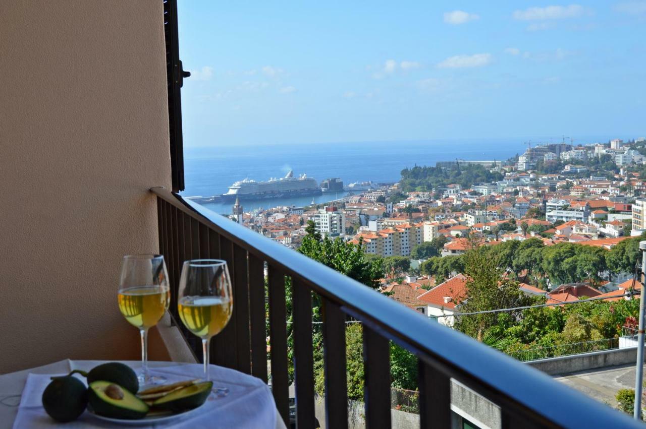 House In With Panoramic View 2-6 Funchal (Madeira)