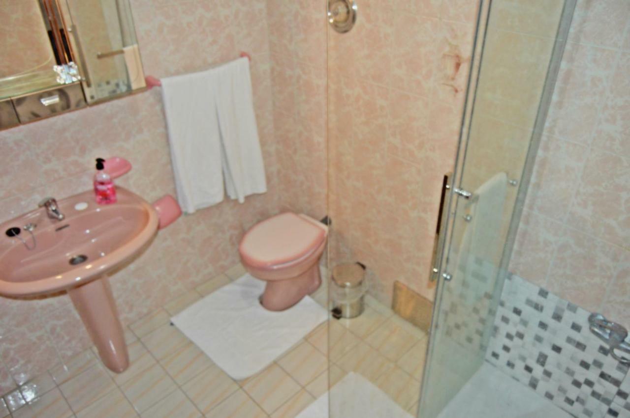 House In With Panoramic View 2-6 Funchal (Madeira)