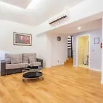 Cayres Suites Carmo