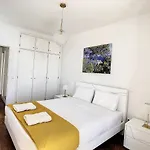 Lido Life Apartment By Lovelystay