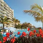 Lovely Apartment With Pool And Sea View