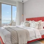 The Place By Nicolene, A Home In Madeira