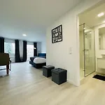 Living Funchal Inn