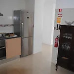 Vila Rosa - Renovated House Overlooking The Sea