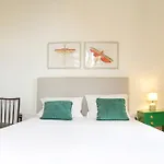 Renovated Traditional House W 3Br & Outdoor Space