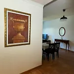 Old Zone Apartments 1A