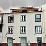 Old Zone Apartments 1A
