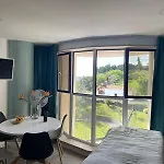 Center Marina View Green Studio