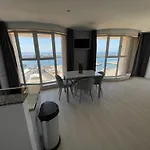 Center Marina View Silver Studio