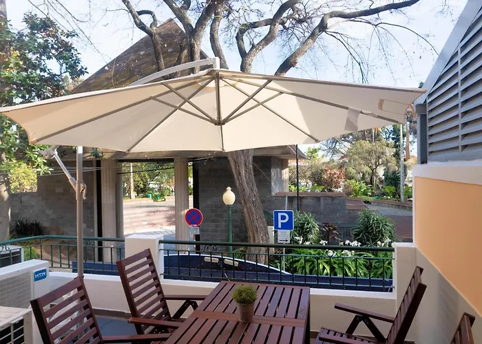 Finest Rentals - Downtown Villa