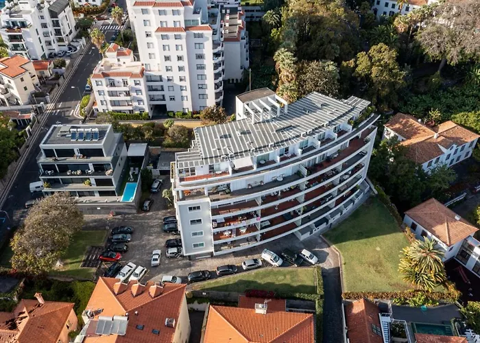Funchal Garden By Madeira Sun Travel