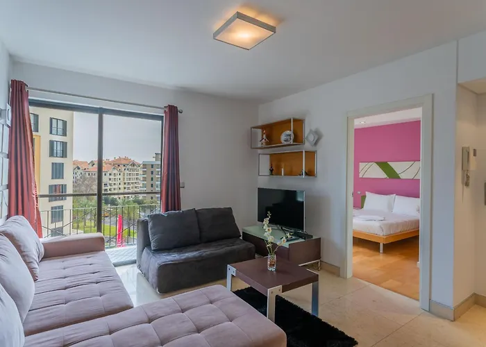 Flh Funchal Modern Apartment With Balcony