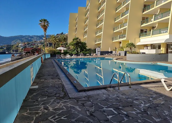 Atlantic Gardens Apartment 1 Ocean View