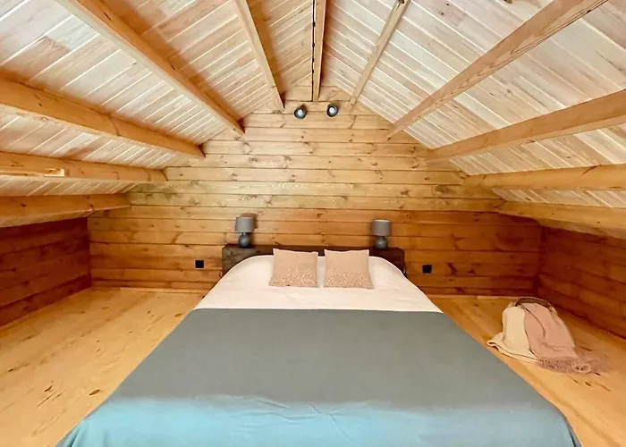 Mountain Eco Shelter 4