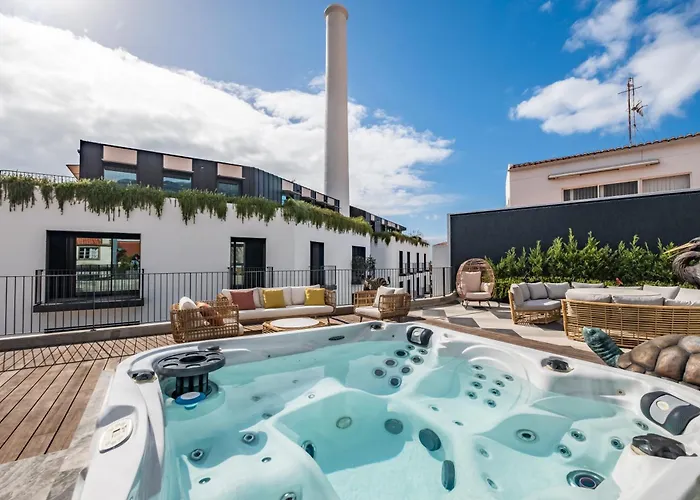 Jacuzzi, Terrace & Infinity Pool At Savoy Insular