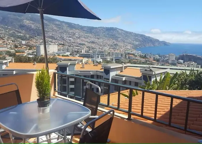 Funchal - Breathtaking Ocean & City View House