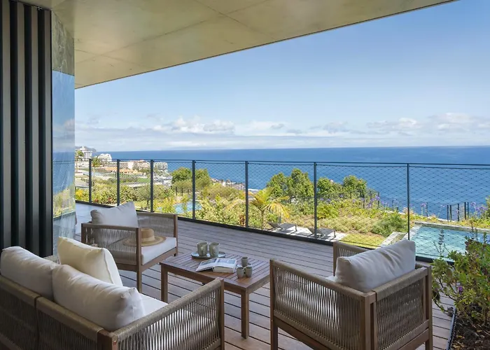 Savoy Monumentalis V A Retreat In An Icon Of Luxury