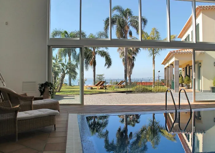 Magnificent Funchal Villa Villa Luzia 5 Bedrooms Sea City Views Pool Table