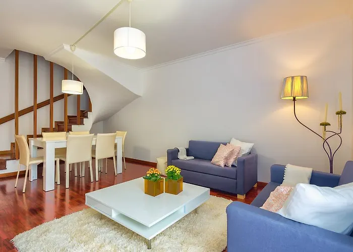 Golden Place Apartment