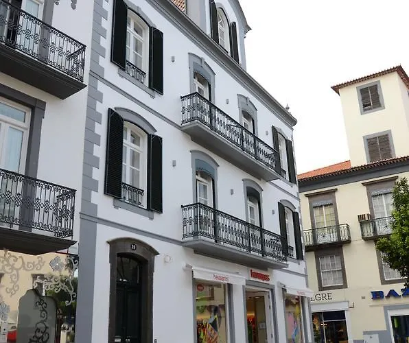 Edificio Charles 301