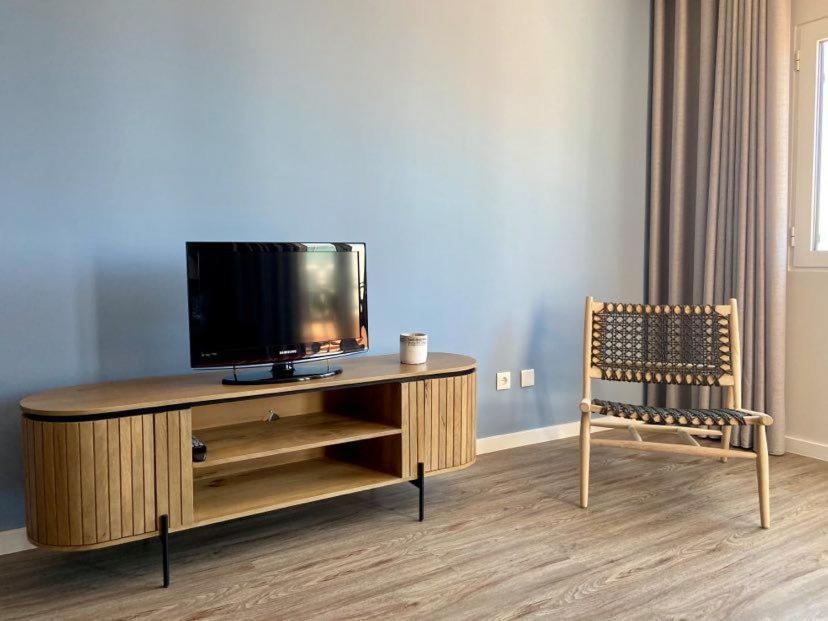 Ocean Cliffs Apartment *