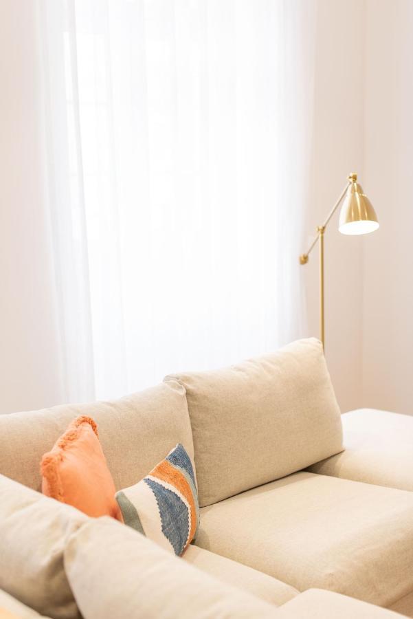 Fernao De Ornelas By Heart Of Apartment *