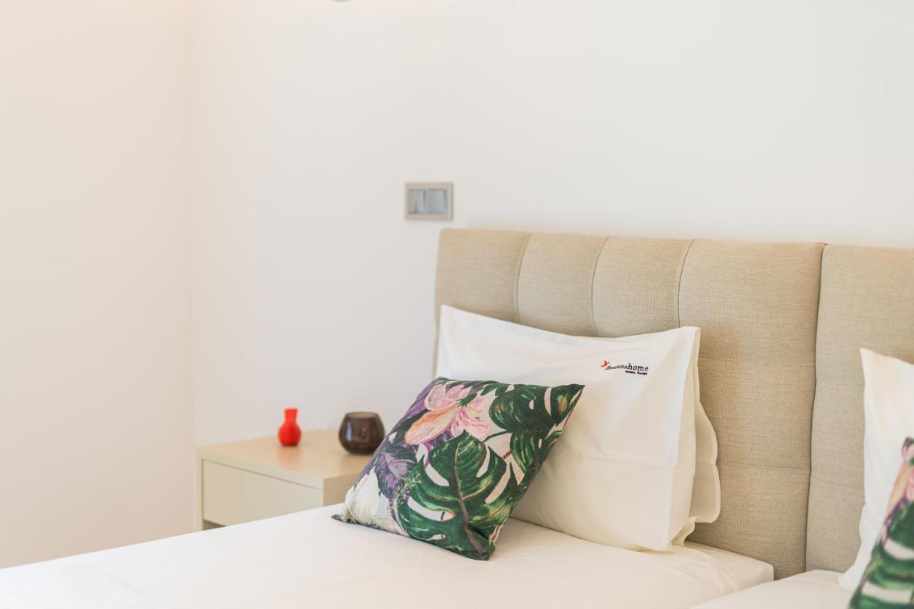 Apartment Flh Balcony Flat With Pool *