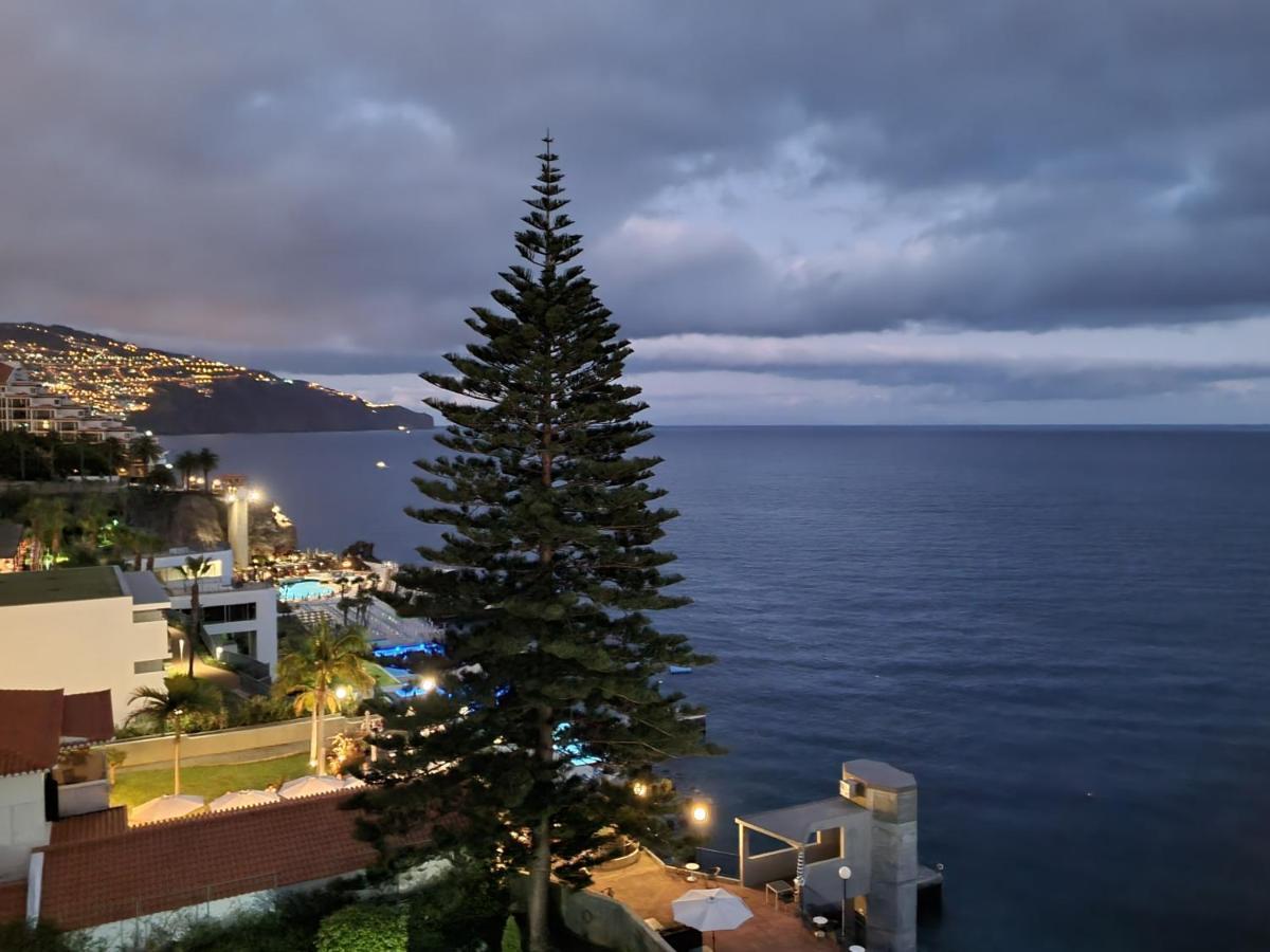 Hear The Ocean! * Funchal (Madeira)