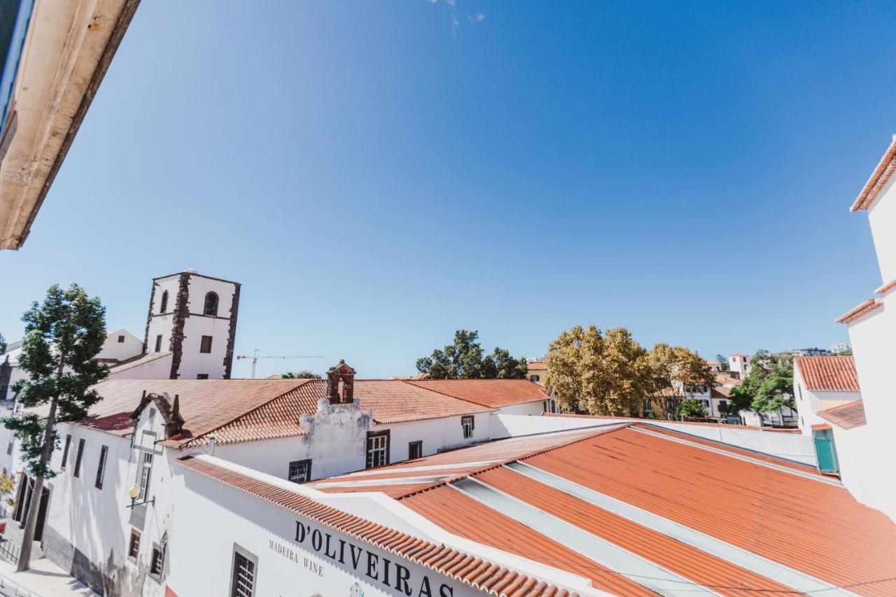 Jaca * Funchal (Madeira)