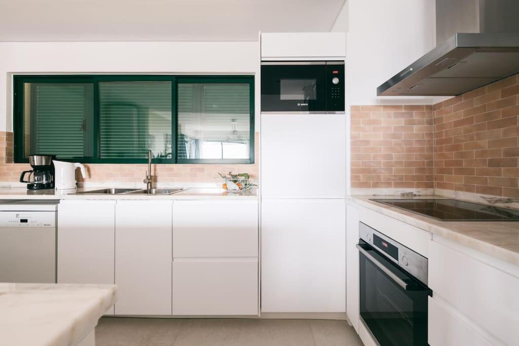 Ilheus Seaview Art Apartment