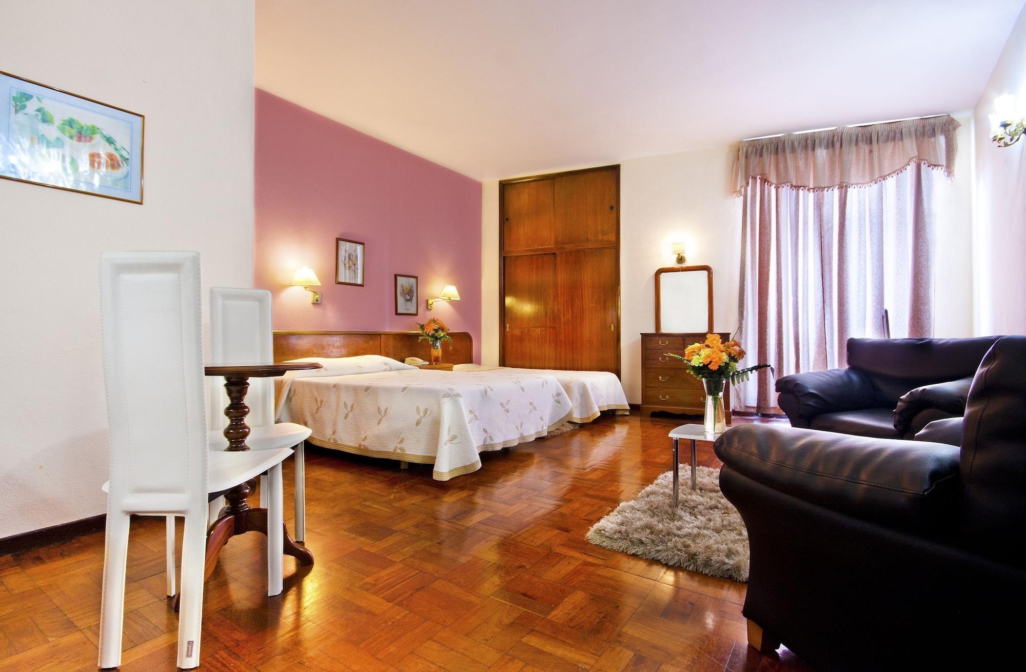 Residencial Colombo Bed & Breakfast 2*