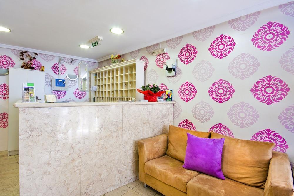 Residencial Colombo Bed & Breakfast